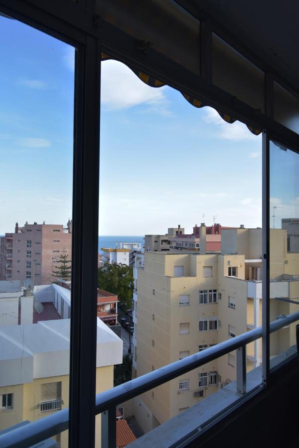 Bonito, Luminoso Y Centrico Apartamento Con Piscina Y Vistas Al Mar Apartment Torremolinos Luaran gambar